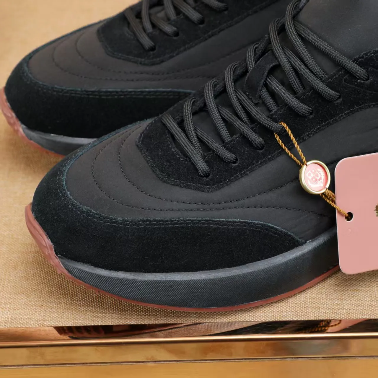 Factory price: 460💰Loro Piana niche classic jogging shoes, men's lace-up casual shoes and sneakers, high-quality lightweight and comfortable fabrics, suitable for outdoor leisure, the color scheme is young and energetic, and it looks great with sportswear or casual suits! Size: 38-44 (45. Customized)
